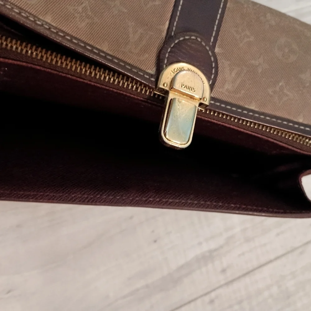 Louis Vuitton Monogram Mini Porte Feuille Sarah Long Bifold Wallet
